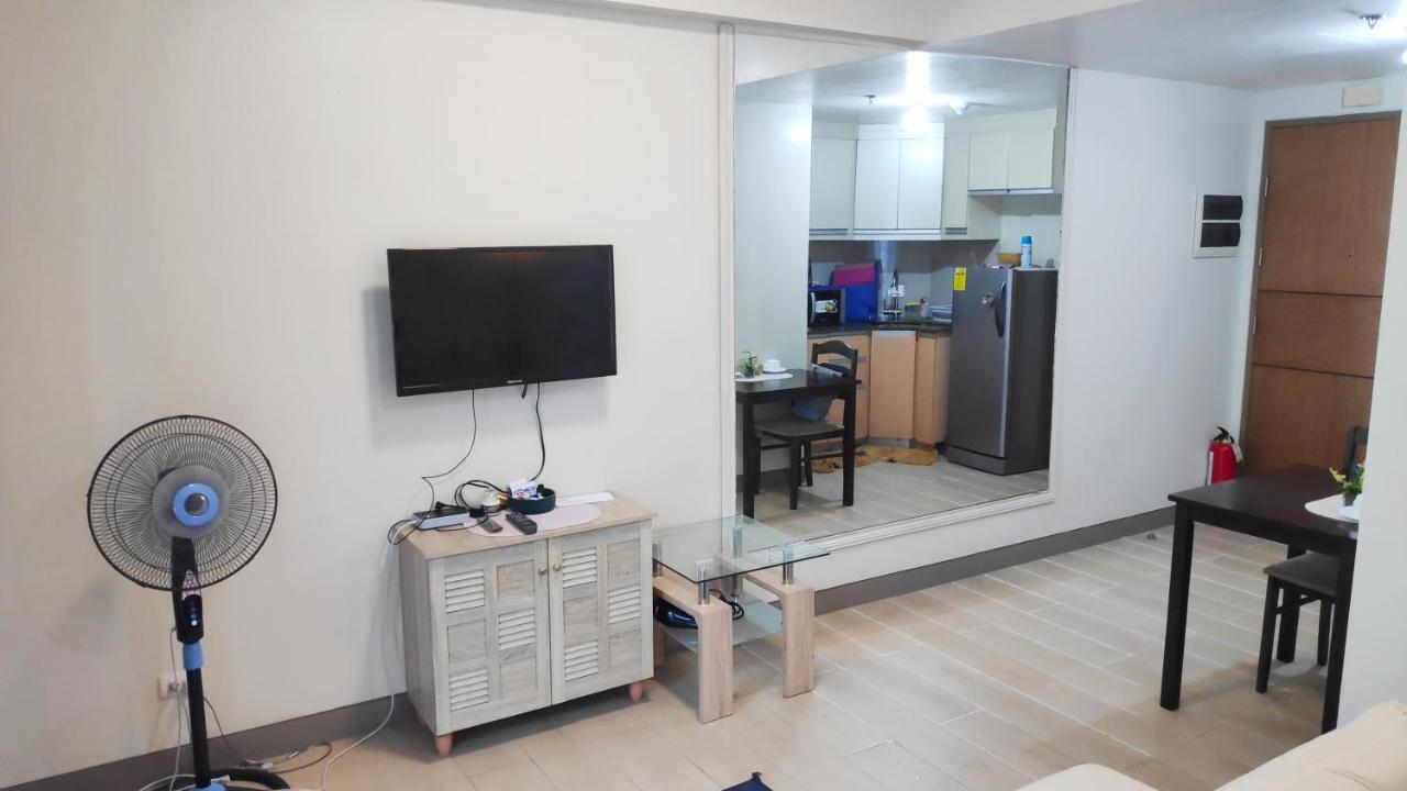 Palm Tree Condos Near Mnl Airport Terminal 3 By Elr Manila Exterior photo