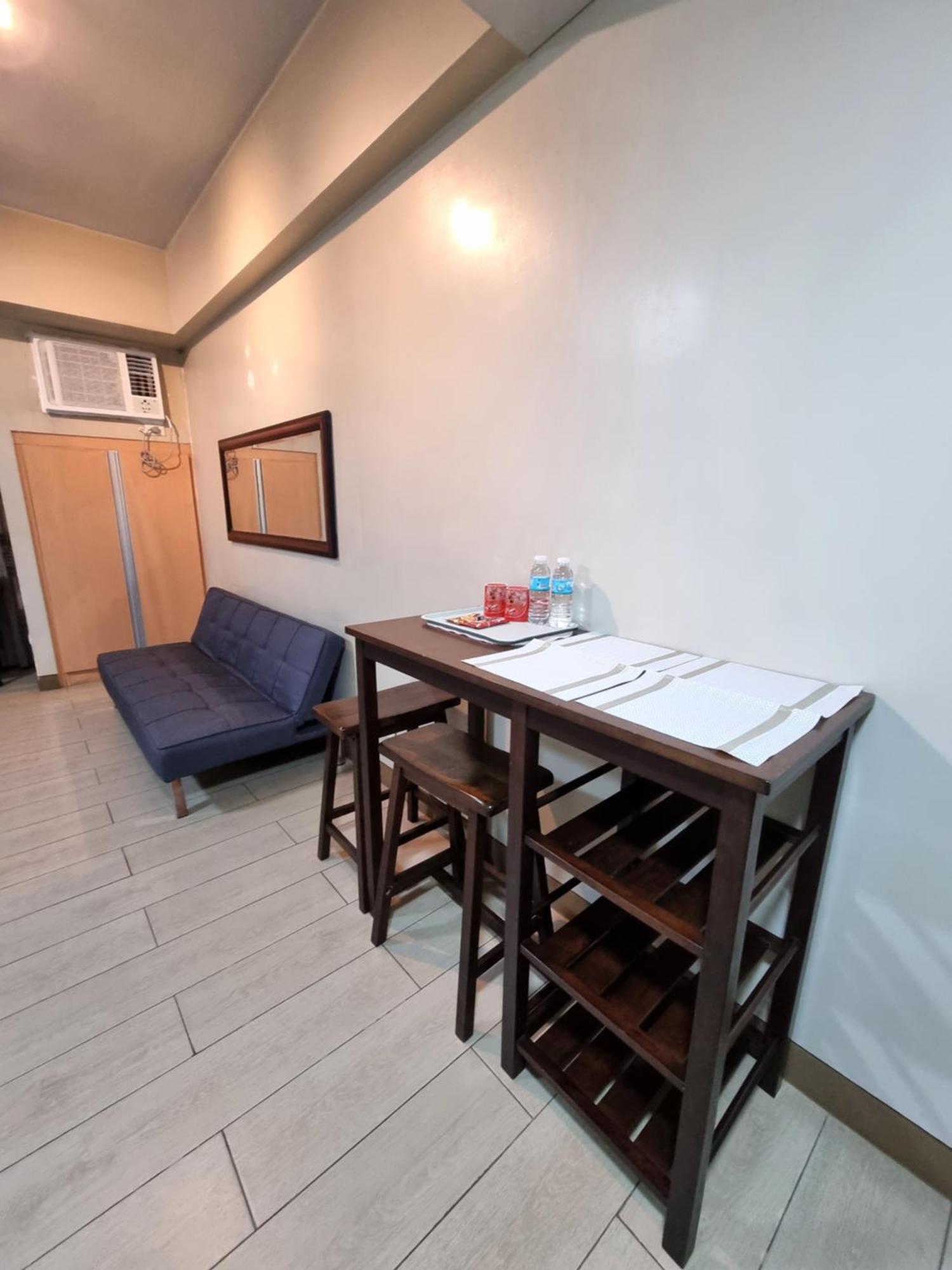 Palm Tree Condos Near Mnl Airport Terminal 3 By Elr Manila Exterior photo
